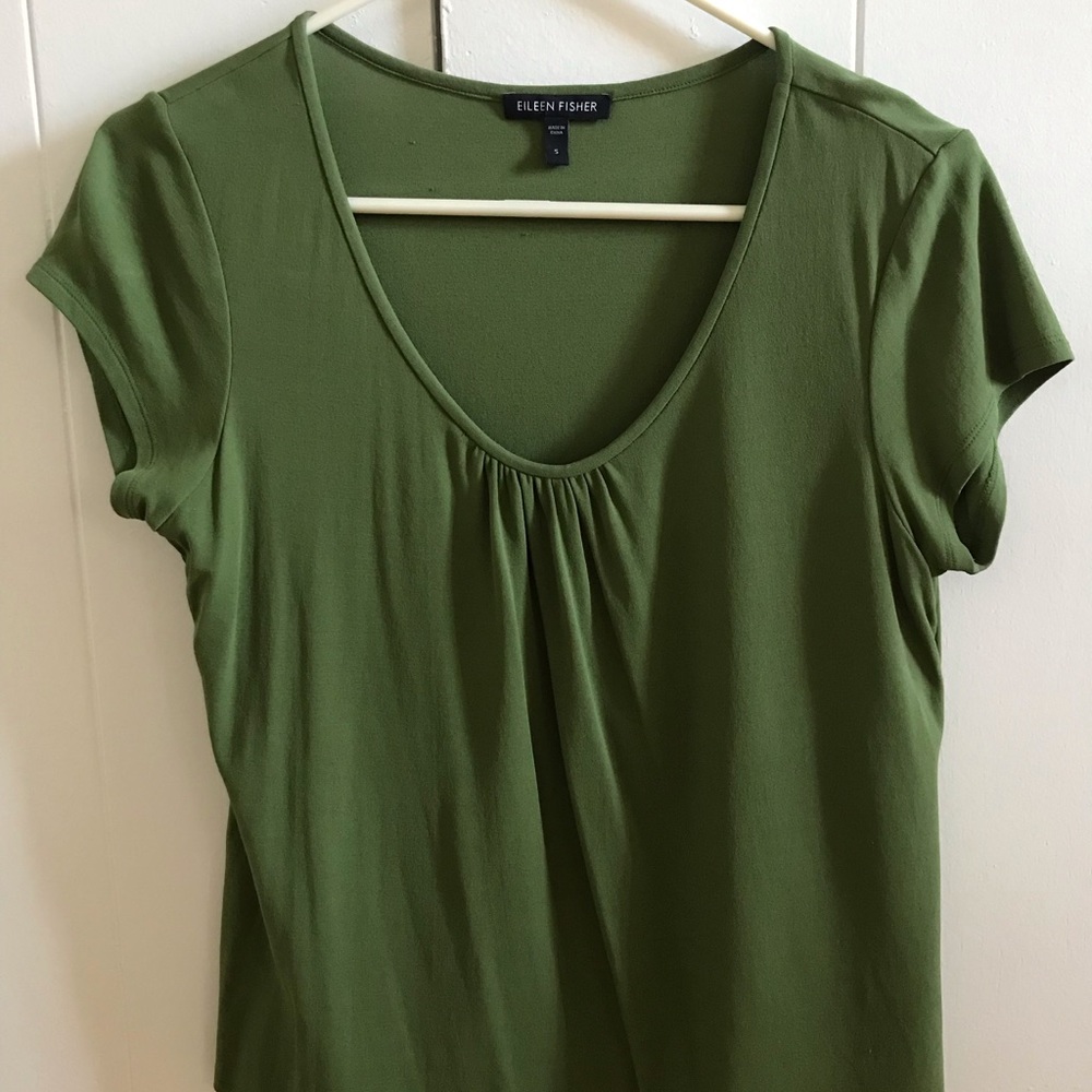 Eileen Fisher scoop neck top.